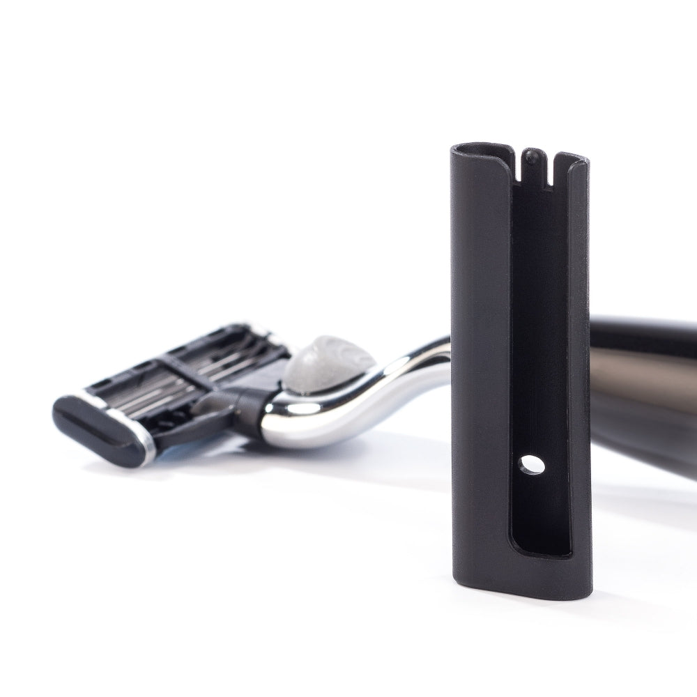Blade guard for Gillette® razors